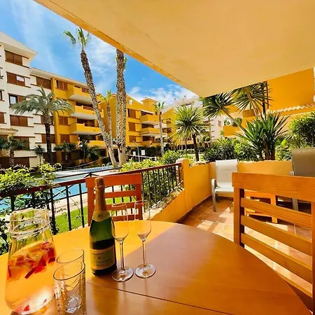 Апартаменты La Recoleta - Punta Prima Ground Floor Pool View
